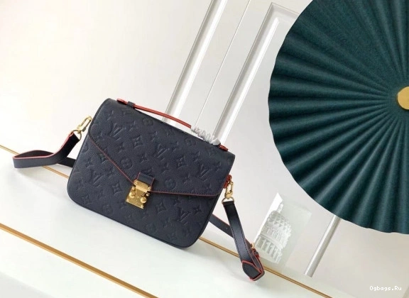 Vuitton Metis Pochette Louis 0425